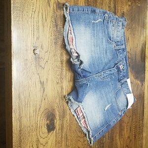 Size 5/6 maurices nwt jean plaid short